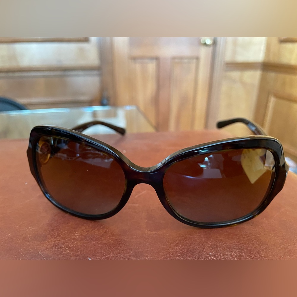 NWT Tory Burch TY7059 polarized sunglasses retail $200